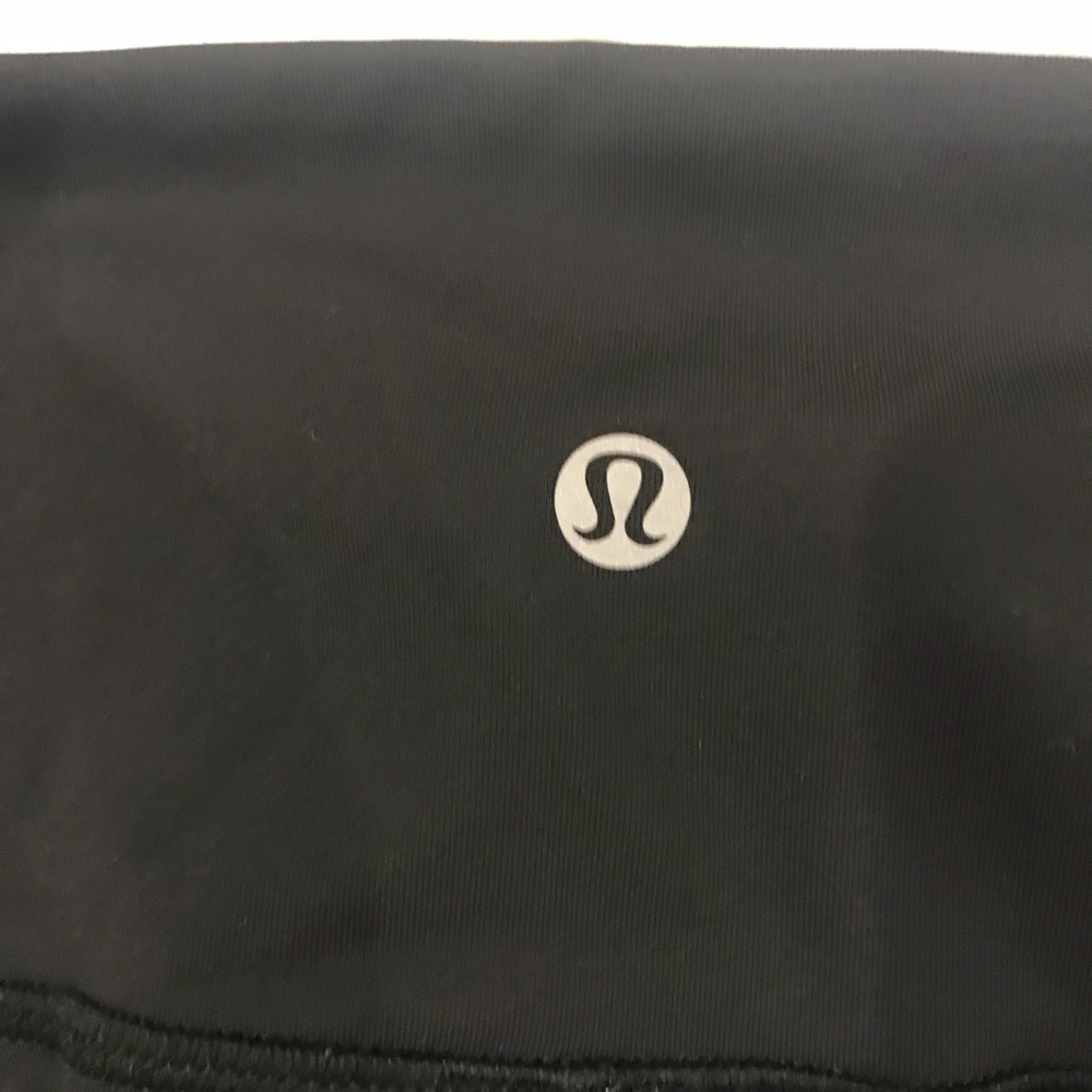 Lululemon black crop pants